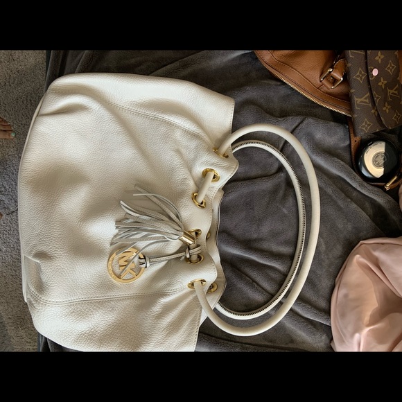 Cream make bag - Picture 1 of 2